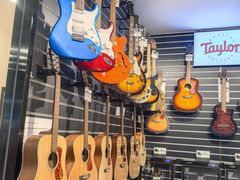 -柏斯音乐艺术中心·钢琴·吉他(世纪金源店)