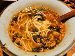 招牌小锅米线-缘生态云南菜·野生菌庭院餐厅(华侨城店)