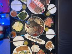-唯爱KTV聚会餐厅(仙林东城汇店)