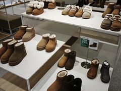 -hotwind热风(中贸广场店)