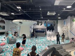 -MINI MARS KIDS CLUB亲子家庭中心(长宁天山店)