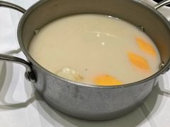 -红鼎豆捞·非遗鲍皇汤火锅(宝丰路店)