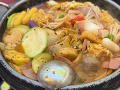 -豚妈妈汤饭·部队锅(南京东路店)