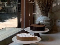 -VERIE BAKEHOUSE