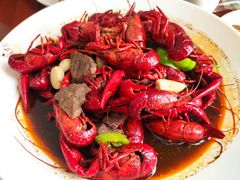 -茸梅路右拐龙虾-农家菜(松江店)