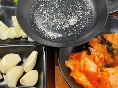 -肉甲韩国木炭烤肉(新壹街1店)