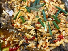 -宏兴烤鱼山庄(宣恩总店)
