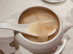 鲨鱼骨炖花胶汤-御宝轩(益丰·外滩源店)