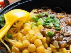 -兵哥豌豆面(雅颂居店)