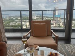 -瑰丽酒店·海吧·天际下午茶·现场DJ·天台酒吧