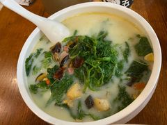 -鱼亨小鲜酸菜鱼(大信店)