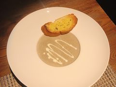 -喜洲吧·江畔老船厂·庭院餐厅(喜临院店)