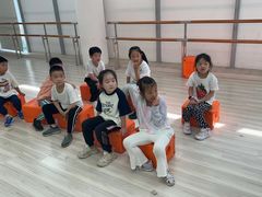 -小荧星艺校(浦东中环分校)