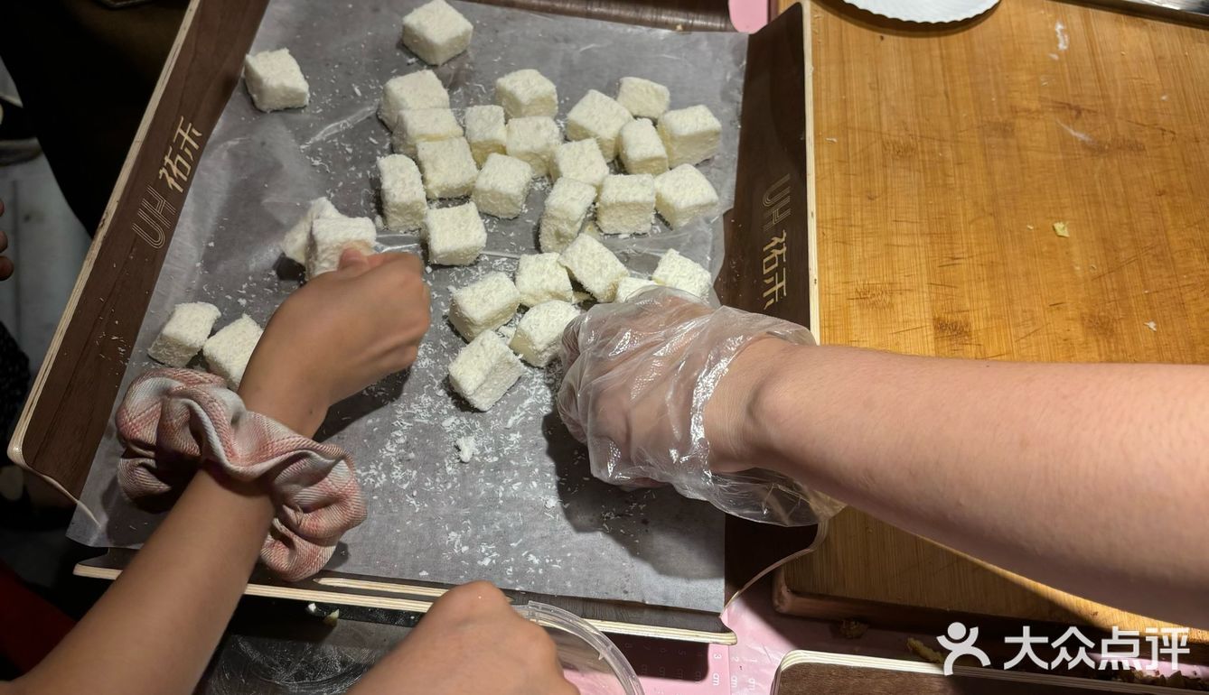 谁家试吃真的开一整盒啊🍭还🆓领30元无门槛券