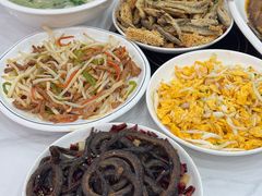 -丹水桥地锅鱼·翘嘴鲌·地方特色全鱼宴(丹江口大坝店)