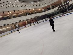 -陈露国际冰上中心(天津嘉里汇店)