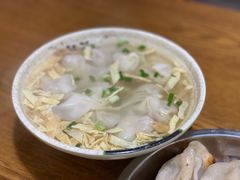 -黄阿姨锅贴大王(万航渡路店)