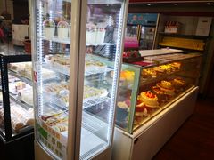 面包甜点陈列柜-新侨三宝乐面包店(崇文门店)