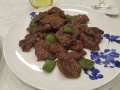 蚝油牛肉-梅龙镇酒家(南京西路总店)