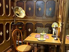 -秘密旅行Bonjour(黑金冠 江南西店)