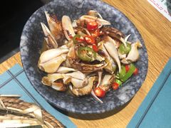 -八月美食小馆(银泰城总店)