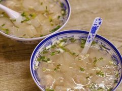 -碑亭巷老王柴火馄饨