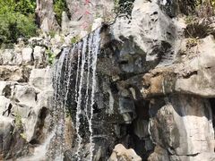 -雪山彩虹谷景区