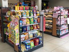 零售区-全家便利店(康健路店)