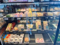 -星巴克臻选(盐城金鹰聚龙湖店)