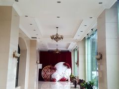 -曲江惠宾苑宾馆(大雁塔大唐不夜城店)