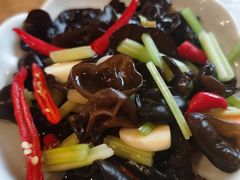 酸辣黑木耳-难忘的面(五矿君澜酒店)