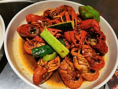 招牌香龙虾-龙巢盱眙龙虾·牛蛙·烧烤宵夜(八卦岭店)
