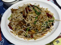炒豆芽-旺角小渔村·海肠捞饭开创者(二马路店)