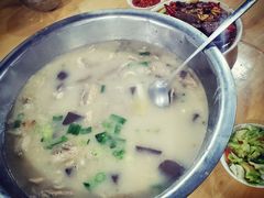 羊肉羊杂-野狗羊肉汤