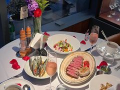 -MONICH牛排融合餐厅(和义大道购物中心店)