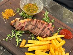 -LESCEDARS  Bistro香柏树(外滩店)