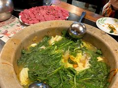 牛肉-抚仙湖生态石锅鱼野生菌(告庄店)
