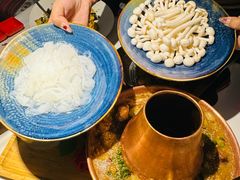 -雀舞云南菜(天津天河城购物中心店)