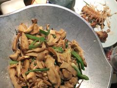 -卢大鲜鱼头捞饭(美利广场店)