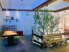 -蜜桃餐厅·伴山(湖滨商业街店)