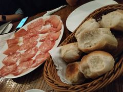 餐前小面包-La Tavernetta(Bar à Vin)(乌鲁木齐路店)