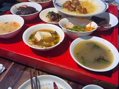 -蓝田九大碗民俗食府(蓝田店)