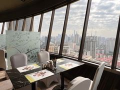 -广州花园酒店-凌璇阁360度高空海鲜自助餐CAROUSEL