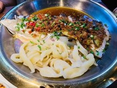 鱼头-湖兰金牌小炒肉(椒江万达店)