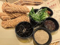 -大张烙馍村·美食地标(泉山店)