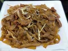干炒牛河-玉兰苑一等茶餐厅