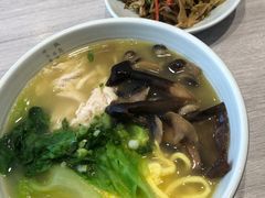 -康师傅私房牛肉面(马泉营奥莱店)