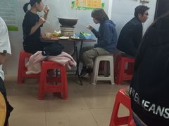 大堂-威邵鸡煲(西华路总店)