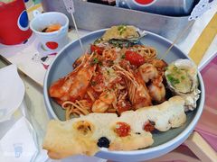 -水桶王国主题餐厅·聚会·生日派对·亲子活动·家庭套餐(亚龙湾希尔顿店)