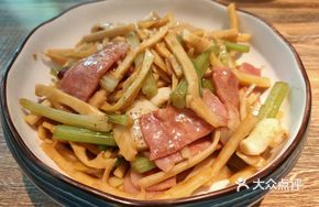 Braised Wild Bamboo Shoots with Pork